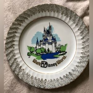 Vintage Walt Disney world plate